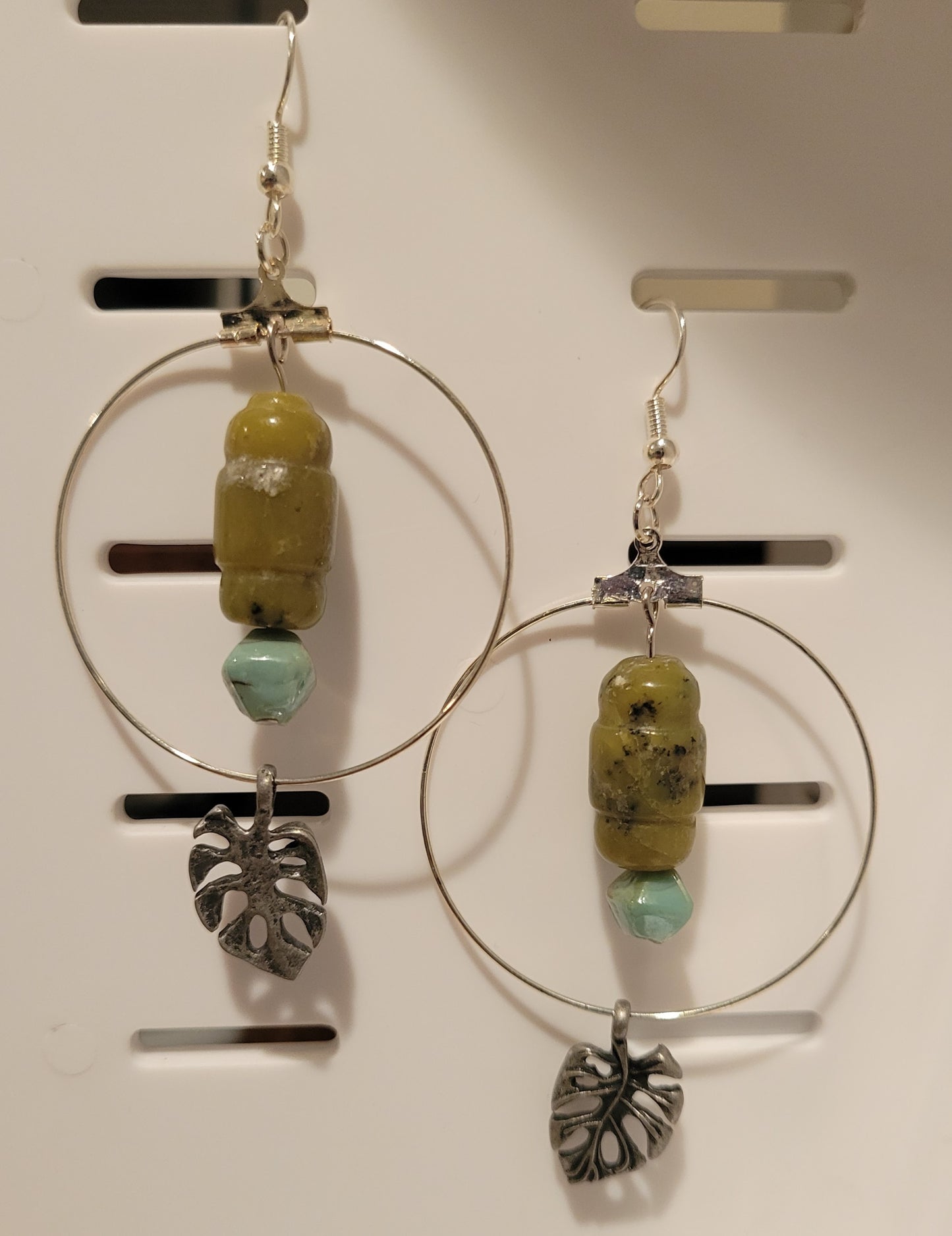 Fenestrated hoops